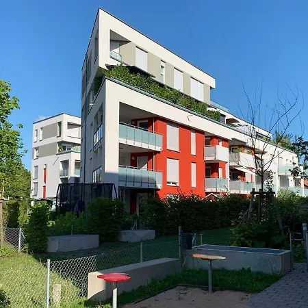 Moderne 3-zimmer-fewo Mit Tiefgarage Und Balkon Fürth